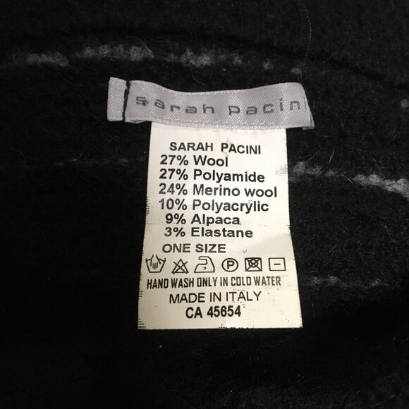 3D tactile wool cape, ONE SIZE - Picture 7 of 7